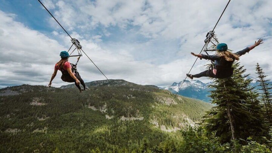 Fly side by side with your friends