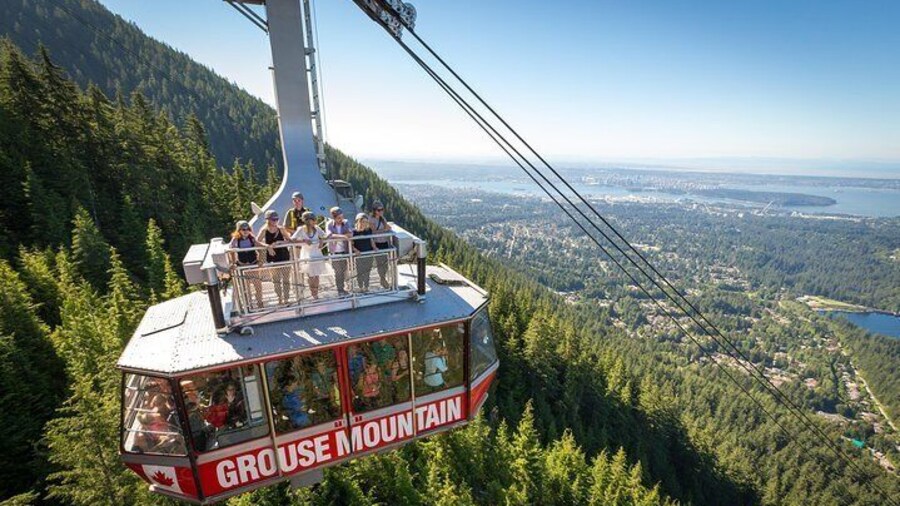 Grouse Mountain Skyride in summer