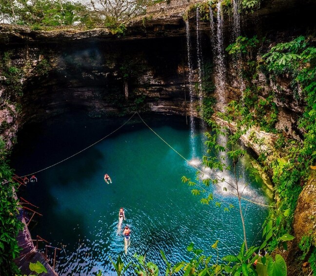 Chichen Itza Classic Day Trip: Lunch included