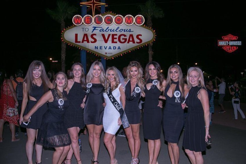 Las Vegas Photo Tour by Luxurious Limousine