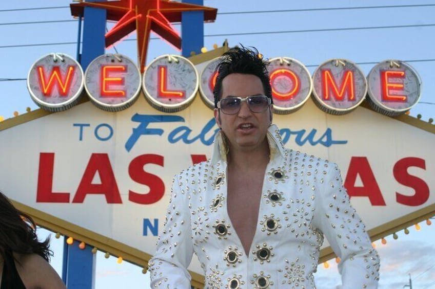 Las Vegas Photo Tour with Celebrity Impersonator