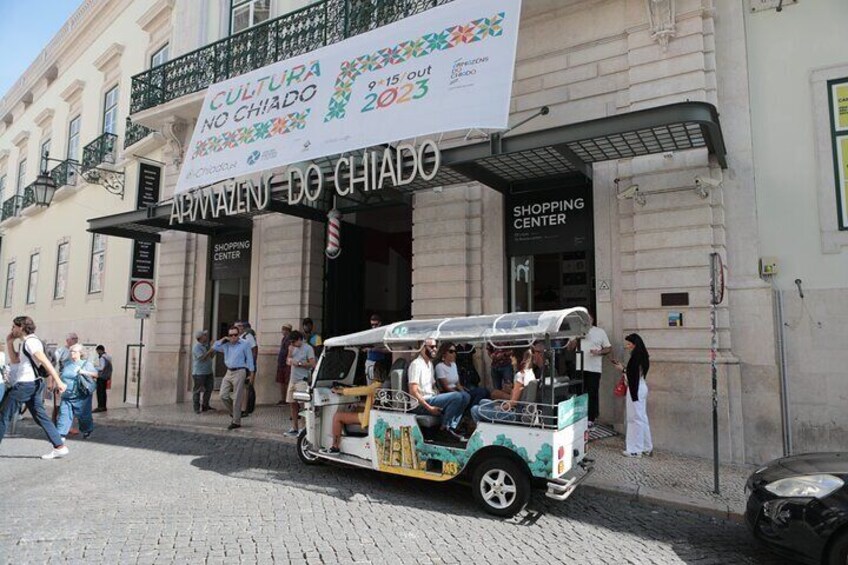 Private Eco Tuk Tour through the Heart of the City