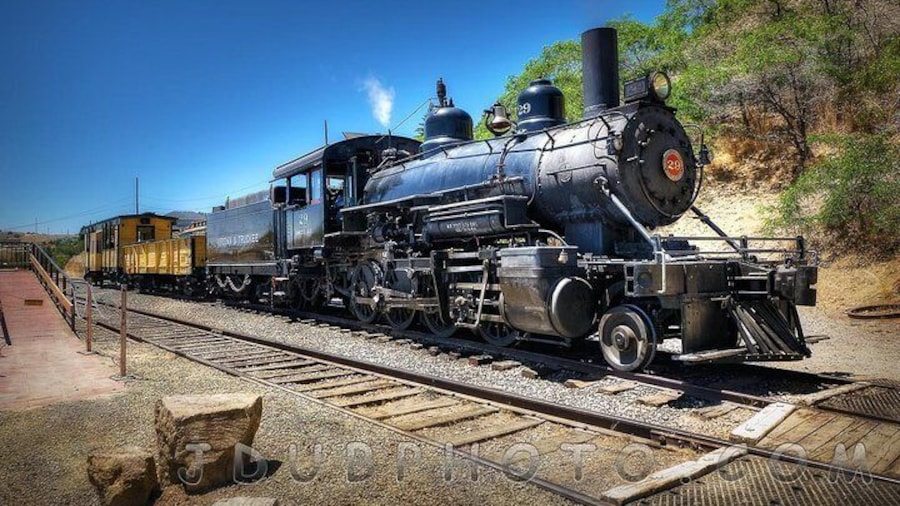 Explore the Wild West: Virginia City and Carson City from Lake Tahoe