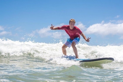 Merrick's Noosa Learn to Surf: 2 Hour group surfing lesson