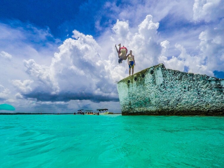 Bacalar: 7 Colors Lagoon Tour