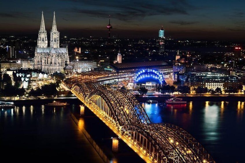 Cologne Private Full-Day Sightseeing Tour from Amsterdam