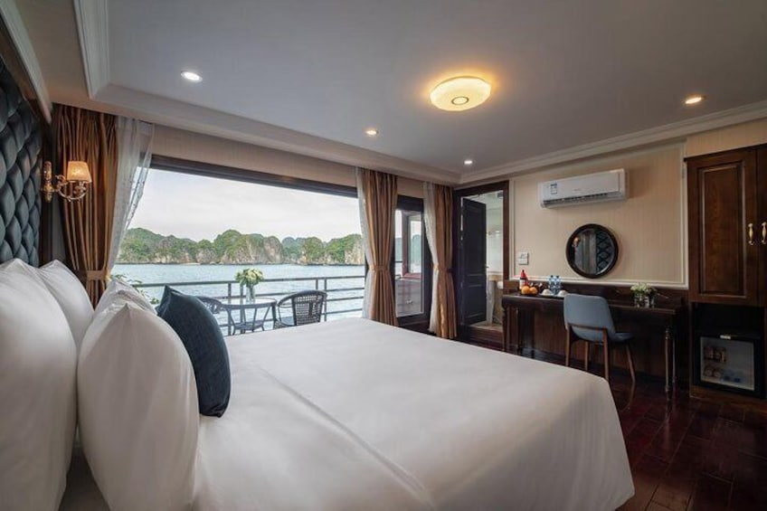 Luxury options -2d/1n All inclusive at CRUISES in Halong Bay