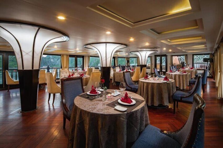 All-Inclusive 2 Day/1 Night PREMIUM Halong Cruises by Limousine Bus from Hanoi