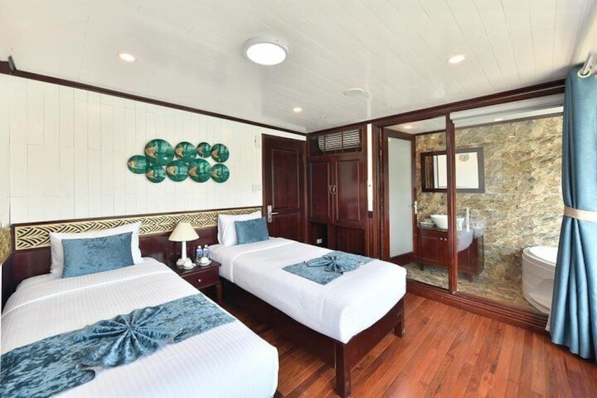 Experiencing 3 days - 2 nights at balcony cabins on Premium boats all inclusions