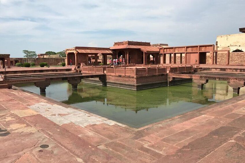 Fatehpur Sikri & Abhaneri Tour From Agra To Jaipur With Lunch & Entry(Optional)