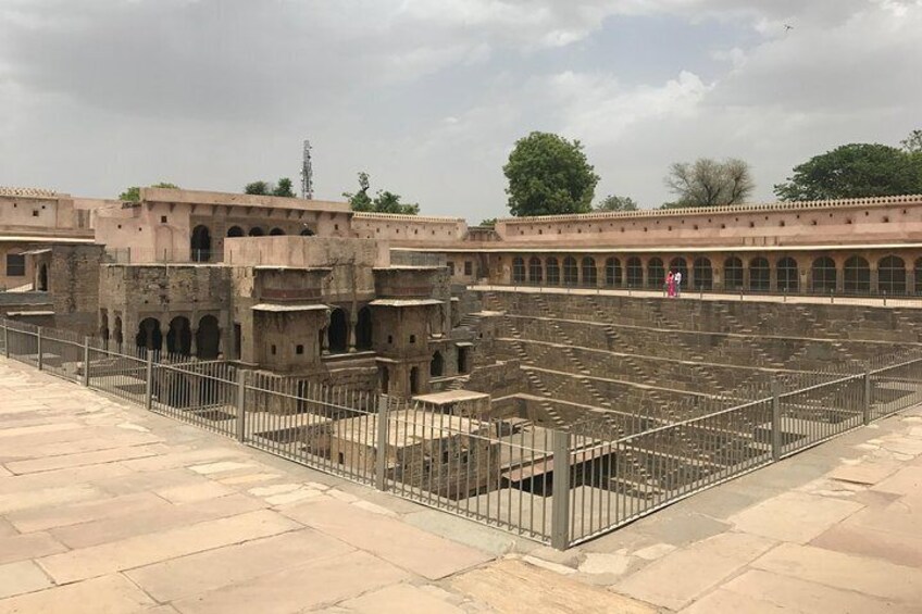 Fatehpur Sikri & Abhaneri Tour From Agra To Jaipur With Lunch & Entry(Optional)