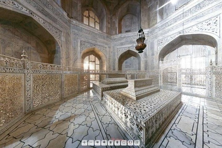 Inside view of Taj Mahal