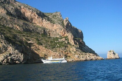 Javea Boat Trip to Granadella Cove with Paella Lunch and Dinner at the Beac...