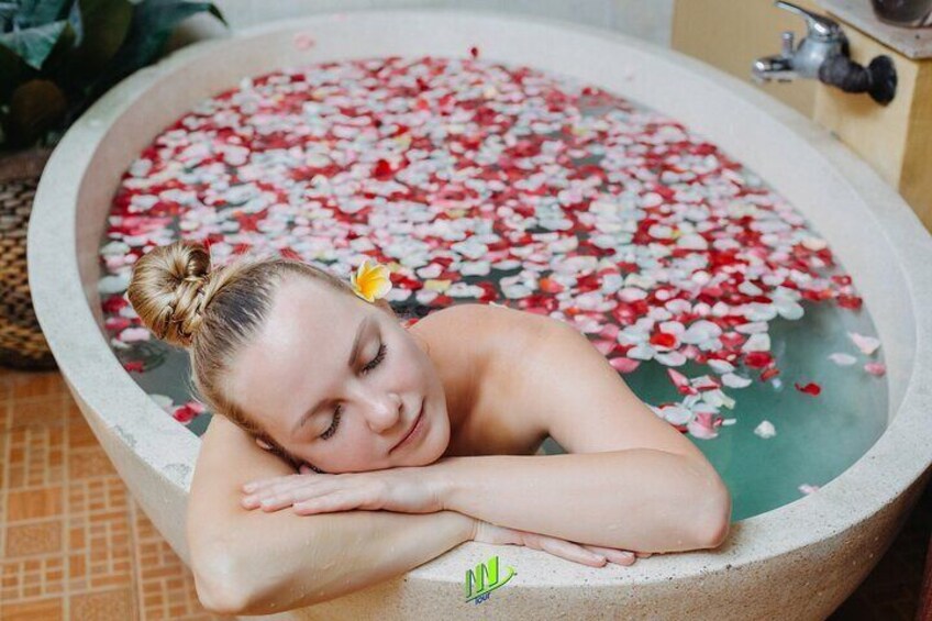 Balinese Traditional Massage and SPA Treatment 2 hours including pick up hotel