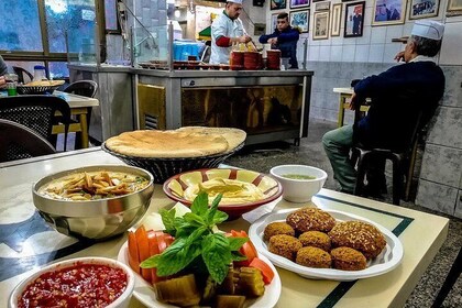Private Street Food and Walking Tour Amman Downtown