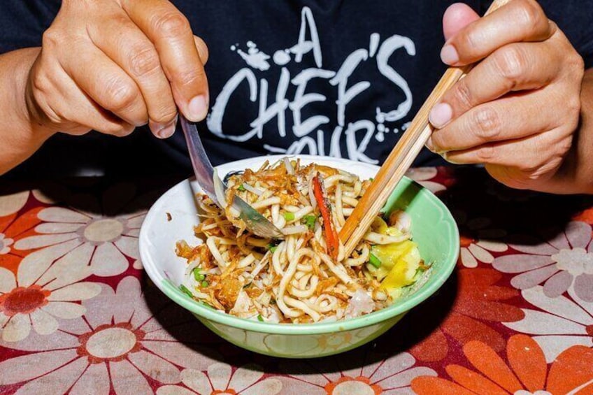 Learn about the history of Southern Thai cooking through 14+ tastings