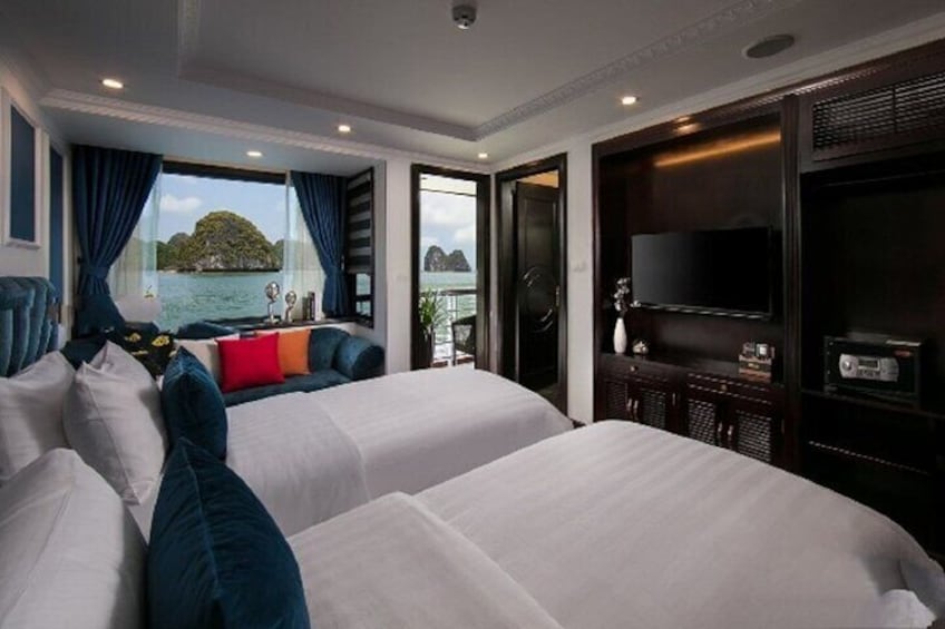 Higher Room on Halong Lan Ha cruise