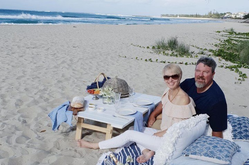 Anniversary and date night couples love lingering outdoors with each other.