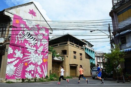 Bangkok Running Tour: Street Art to Street Food