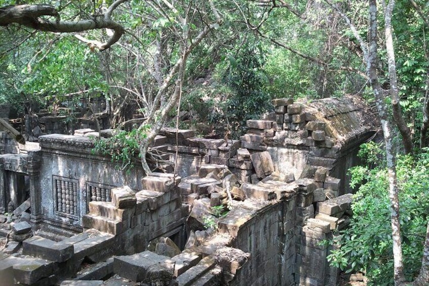 Beng mealea temples 