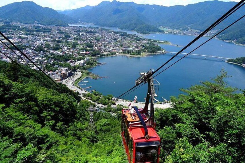 The Kachi Kachi ropeway provides a scenic panorama 