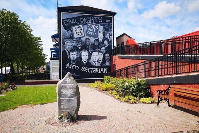 Show item 3 of 23. Civil rights Mural in Bogside.