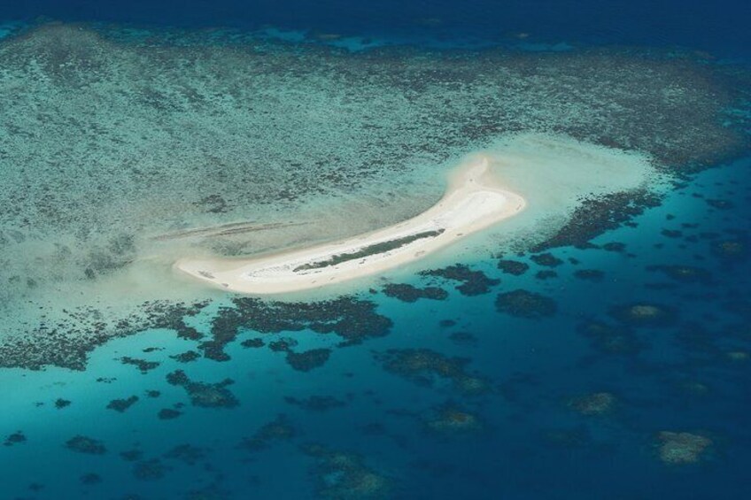 Beautiful Michaelmas Cay from above