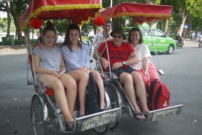 Hanoi Cycle around Old quarter