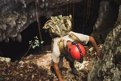 Crystal Cave and Blue Hole National Park Day Trip from San Ignacio