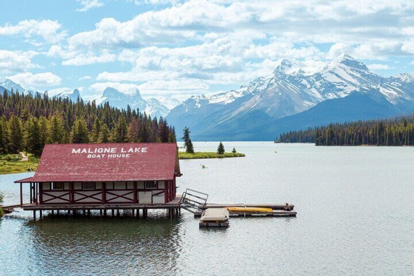 Jasper National Park Tour: Maligne Valley, Medicine Lake and Spirit Island