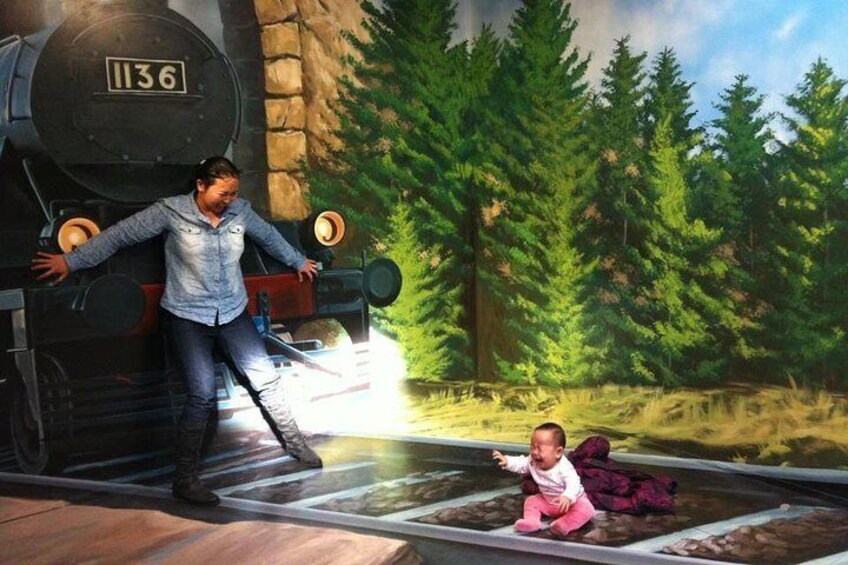 Show item 2 of 8. 3D Trick Art Gallery