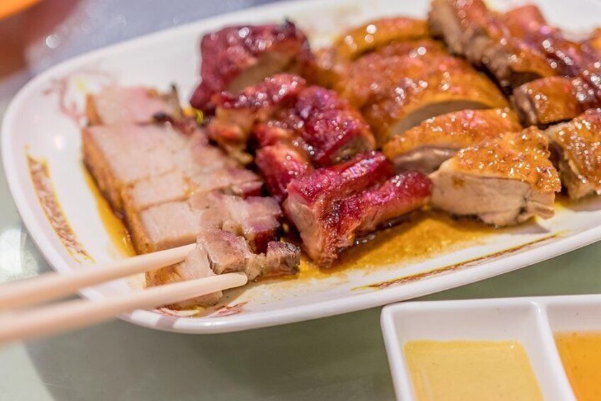 Haven't Tried Cantonese Roast Meat? Now's Your Chance!