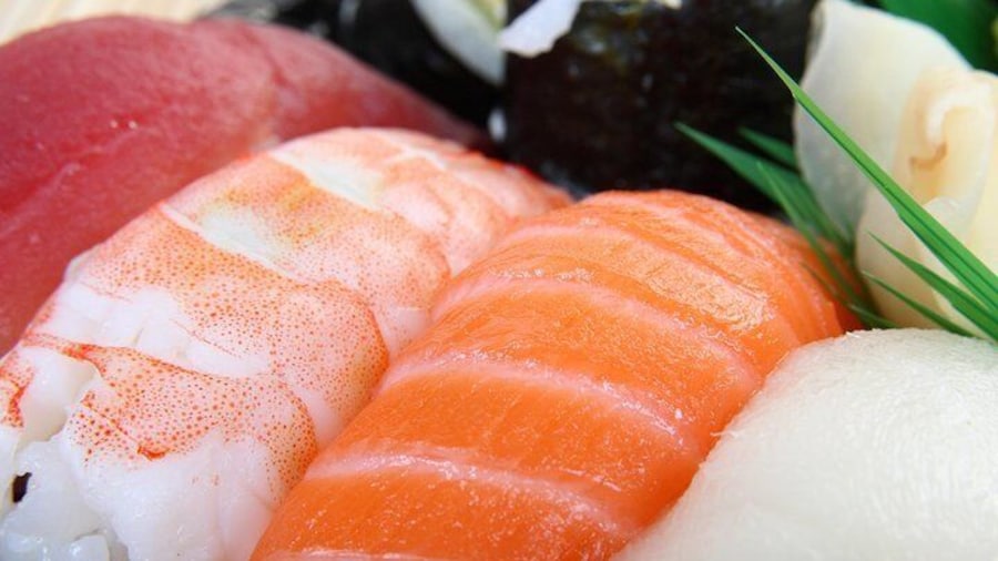 Sushi Cooking Class in Osaka