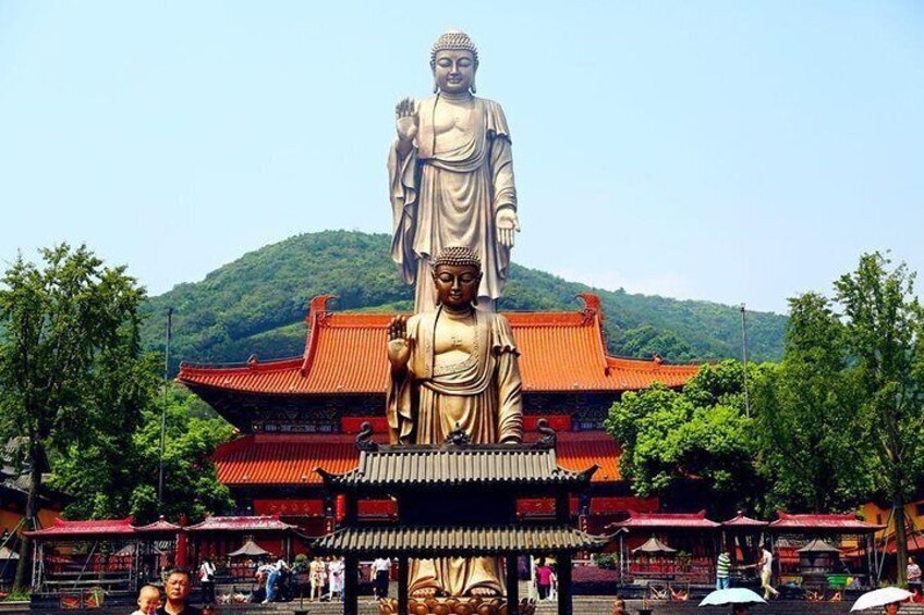 Wuxi Lingshan Buddha