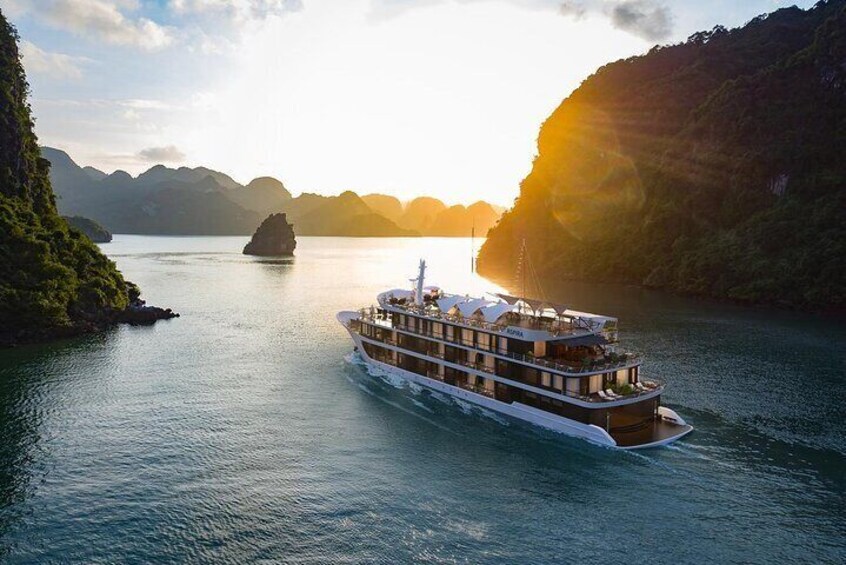 Luxury Ninh Binh and Halong 3 days 2 nights 5 stars cruises