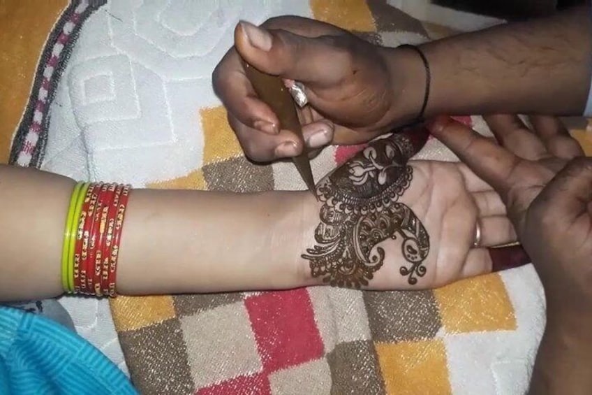 Henna application session with dinner