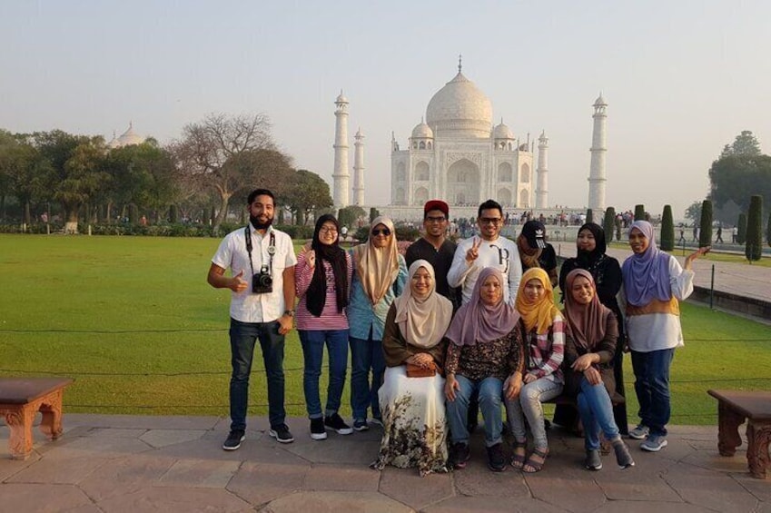 Private Taj Mahal day trip by Gatiman Express train ,private guided tour in Agra