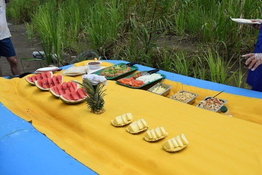 Class III-IV Whitewater Rafting at Pacuare River from Turrialba