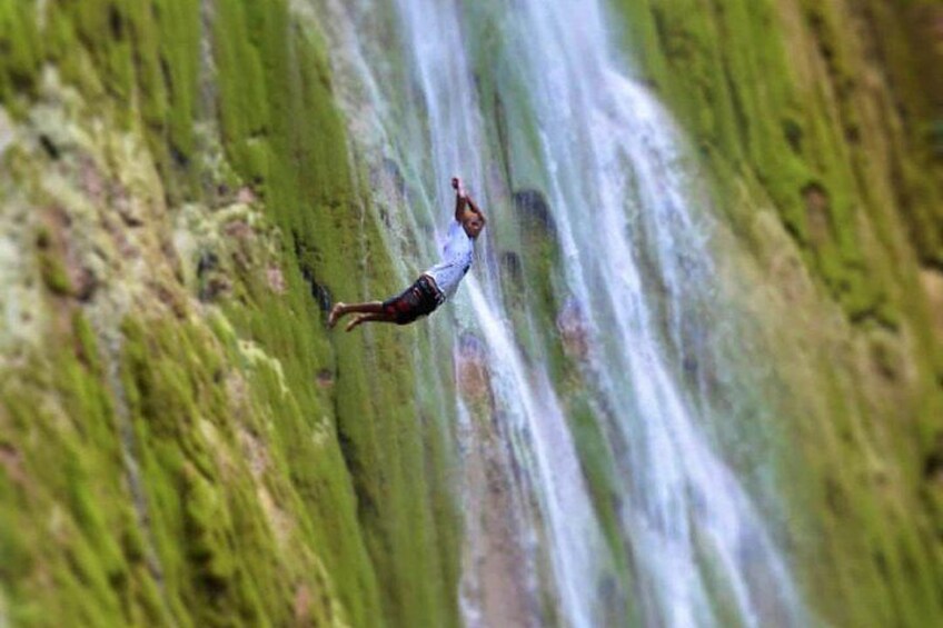Hiking Salto El Limon