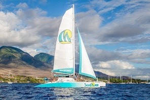 Sunset Cocktail Sail with Open Bar from Ka’anapali Beach