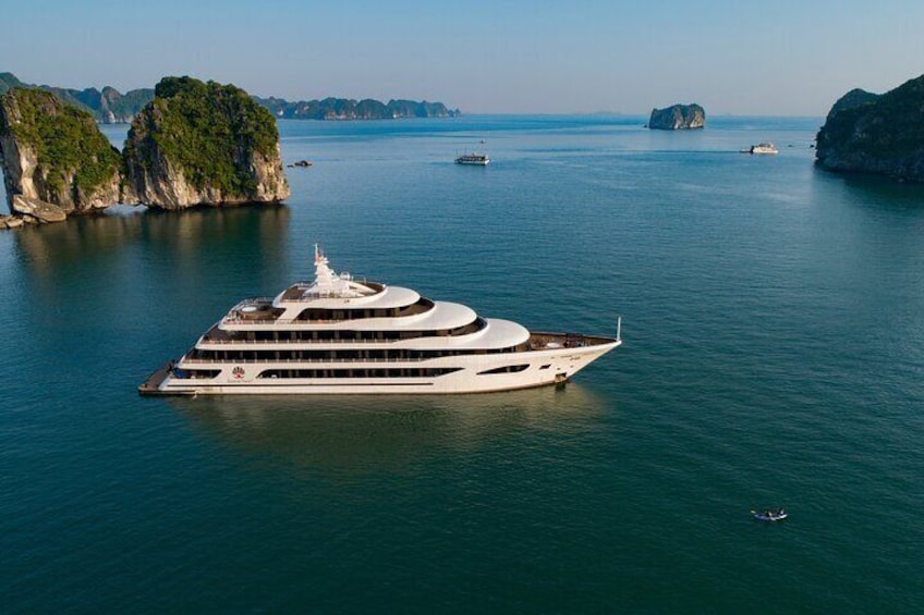 Skip the Line: Lan Ha Bay Cruises - 1 Day/2Days/3Days included Meals and Pick up