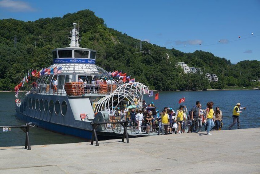 "Nami Island" & "Petite France" or "Garden of Morning Calm" ※ Private Tour