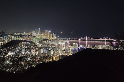 Enjoy the night view of Busan from Hwangnyeongsan Mountain