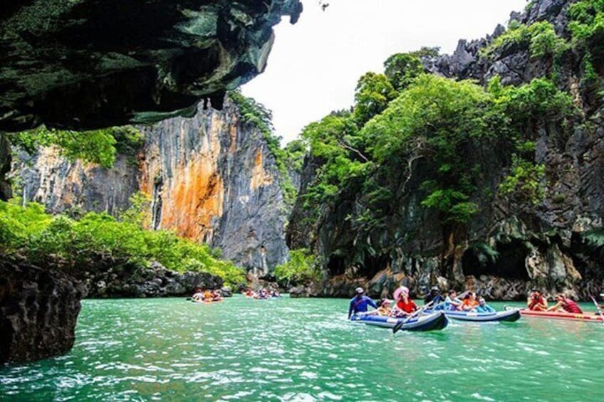 Hong Island Canoe