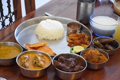 A Unique Cooking and Dining Experience with a Local in Mumbai