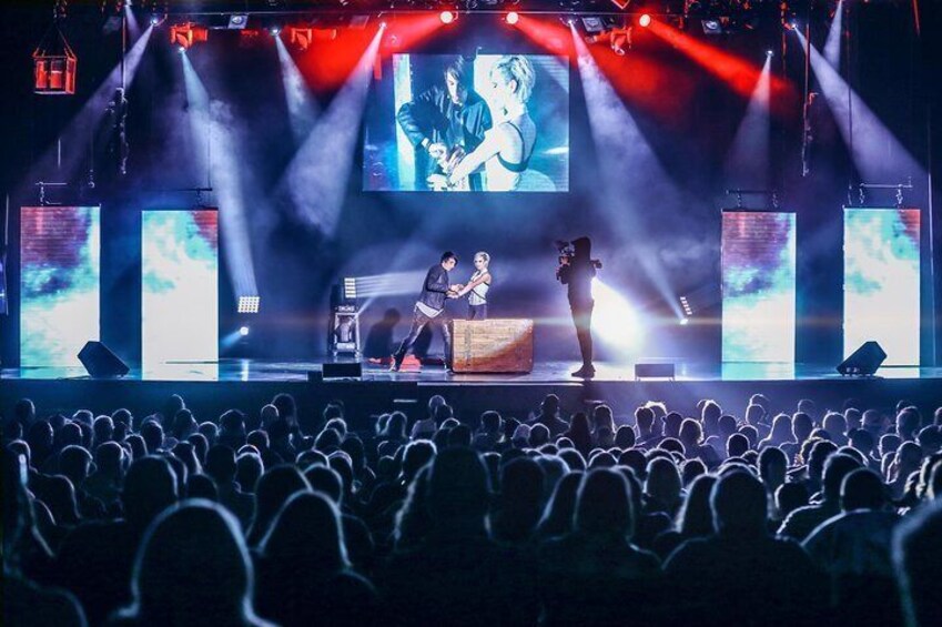 Reza Edge of Illusion Show in Branson