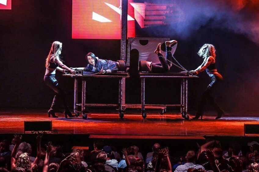 Reza Edge of Illusion Show in Branson