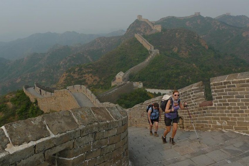 Private Overnight Camping Trip to Gubeikou and Jinshanling Great Wall