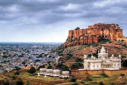 Guided Jodhpur City Day Tour From Jaipur With Lunch & Entry