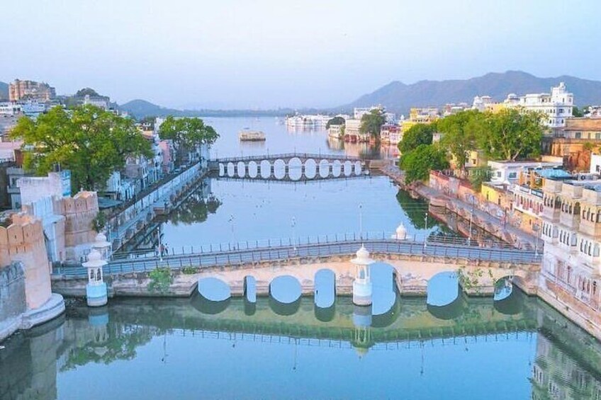 Visit To Jagmandir Udaipur Shared boat Pichola ride & transfers